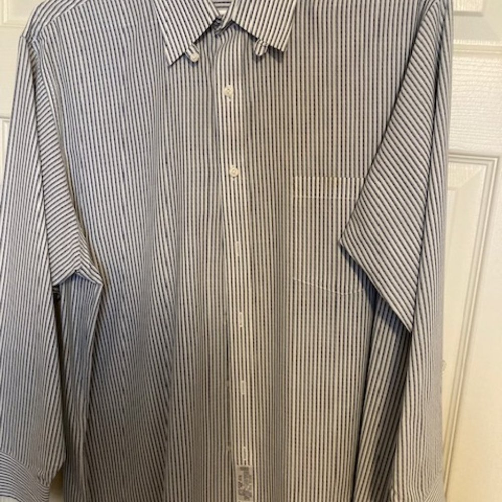 Men's long sleeve dress shirt